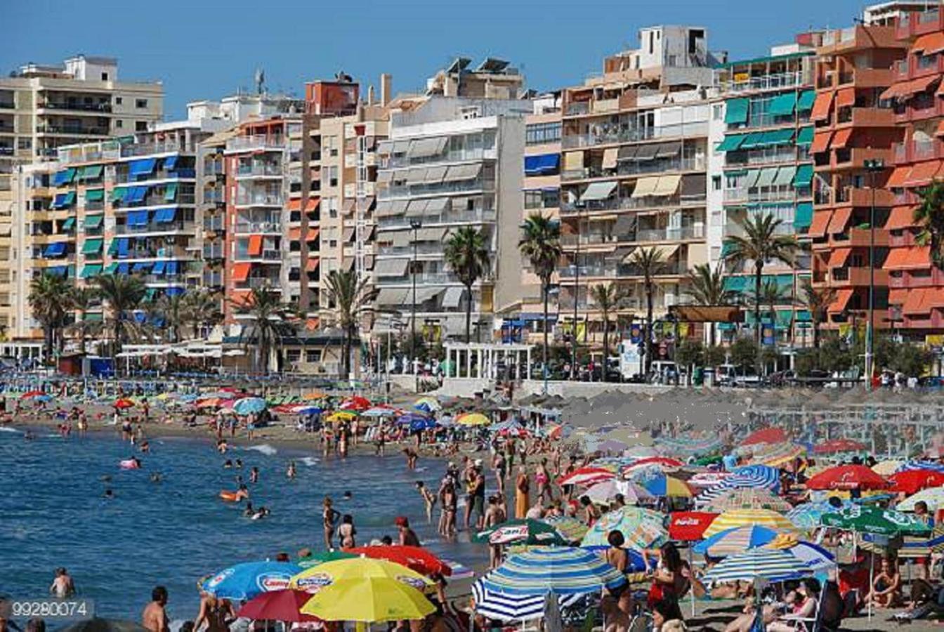Fuengirola Playa Carina Lejlighed Eksteriør billede