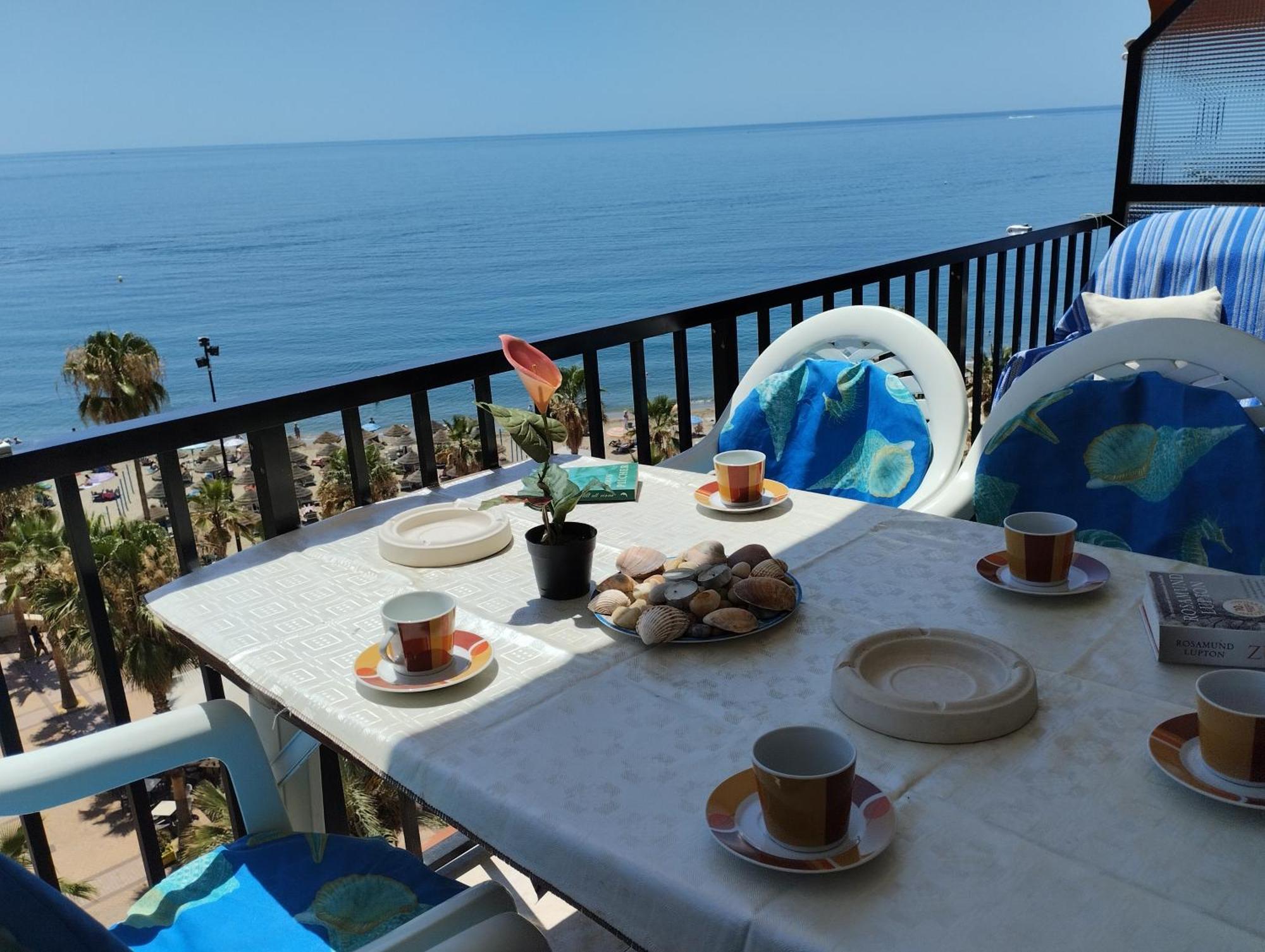 Fuengirola Playa Carina Lejlighed Eksteriør billede